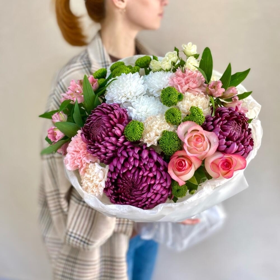 Букет с хризантемой бигуди и делигрин